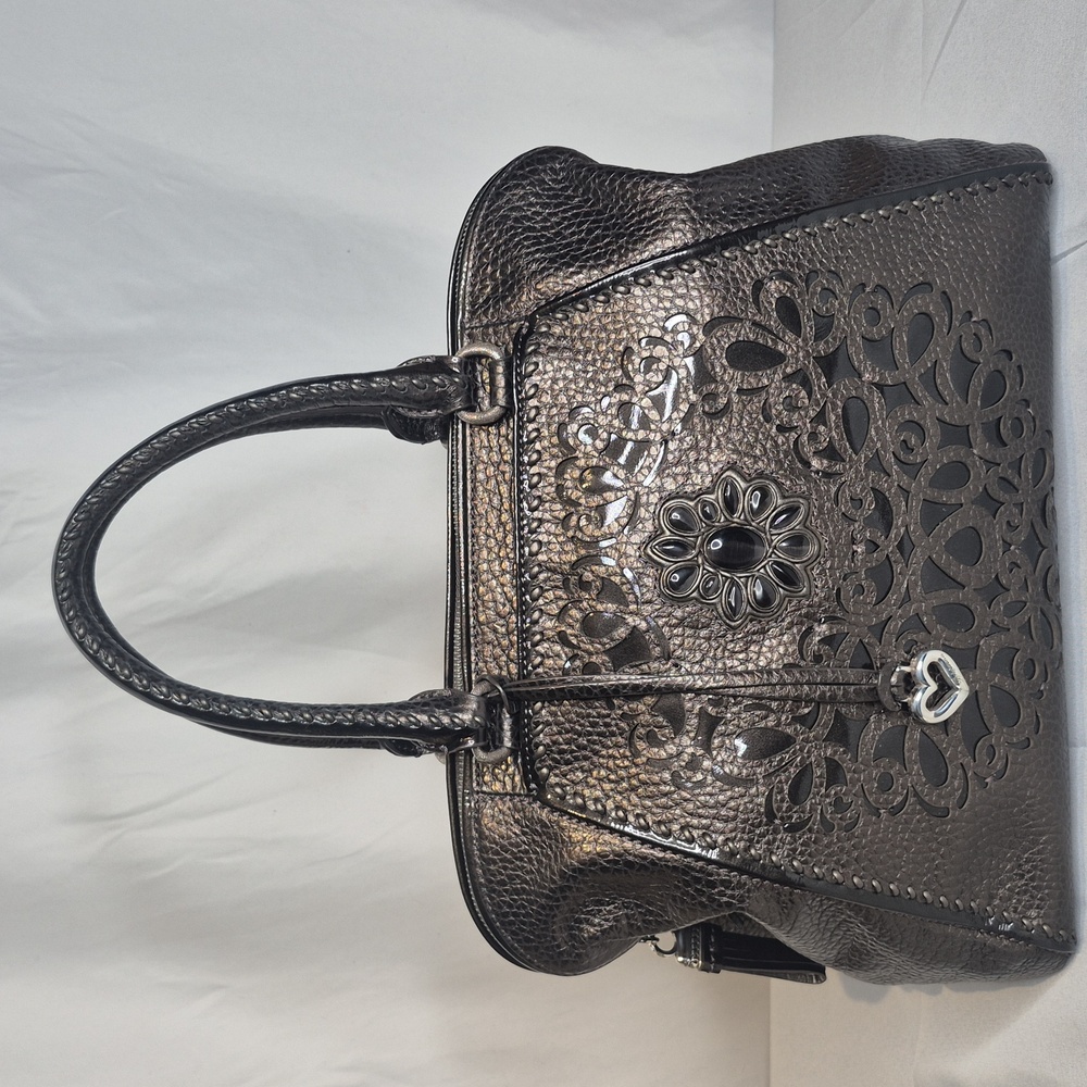 BRIGHTON PEWTER JOELLE  PEBBLED LEATHER  BEADED EMBOSSED DOCTORS BAG MRP$440NWOT - Picture 3 of 16